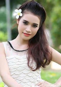 AsianDate Lady Thi Le Hang from Vietnam