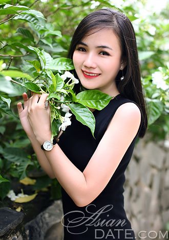 Thi Thu Huang, 21